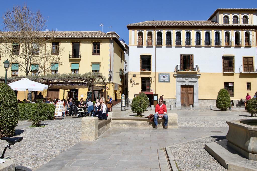 Apartamentos Inside Paseo De Los Tristes Granada Exterior photo